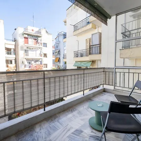 Four Reasons Apts Ntepo Thessaloniki Exterior photo