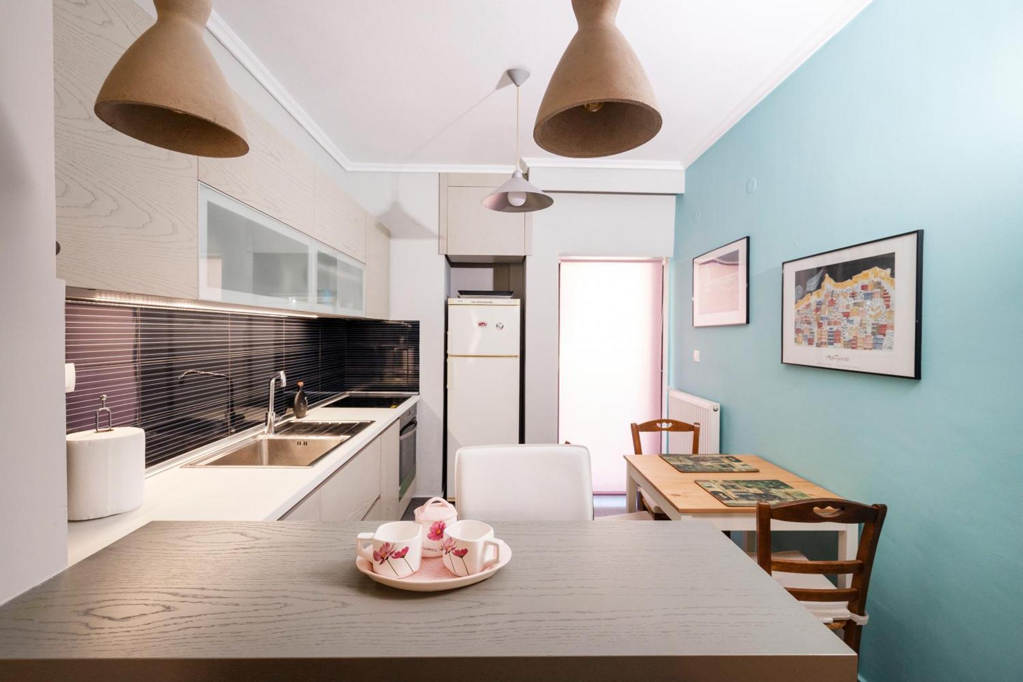 Four Reasons Apts Ntepo Apartment
